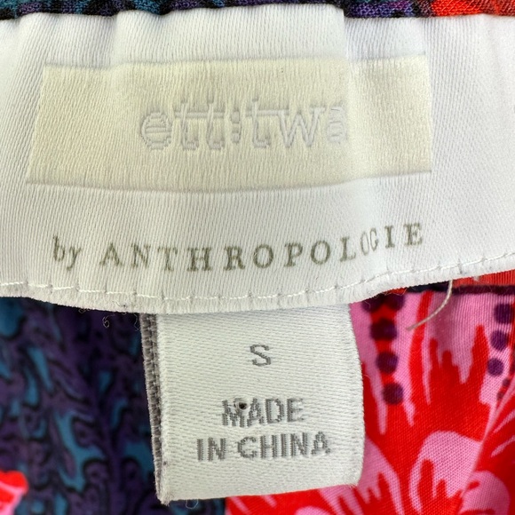 Anthropologie Ettitwa Floral High Rise Pocketed Small Shorts - Picture 5 of 5